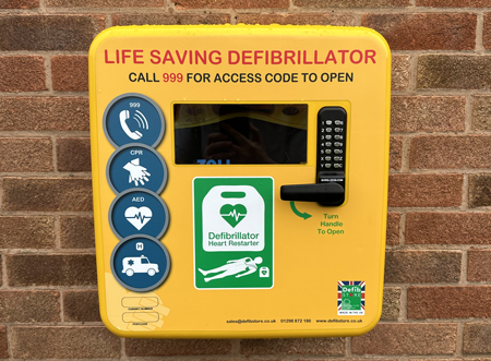 Defib machine fitted to Bethesda Church for local community